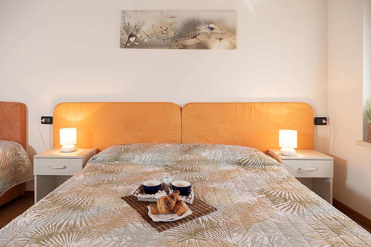 Apartments Eden - Regarda Travel Lazise Exteriör bild