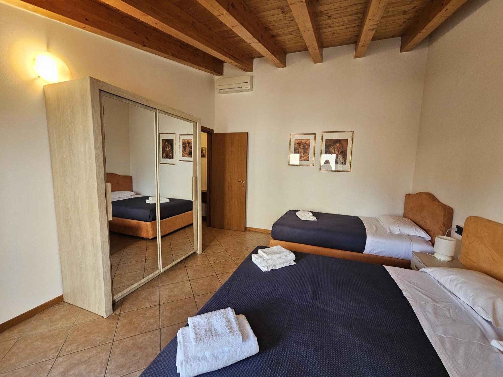 Apartments Eden - Regarda Travel Lazise Exteriör bild
